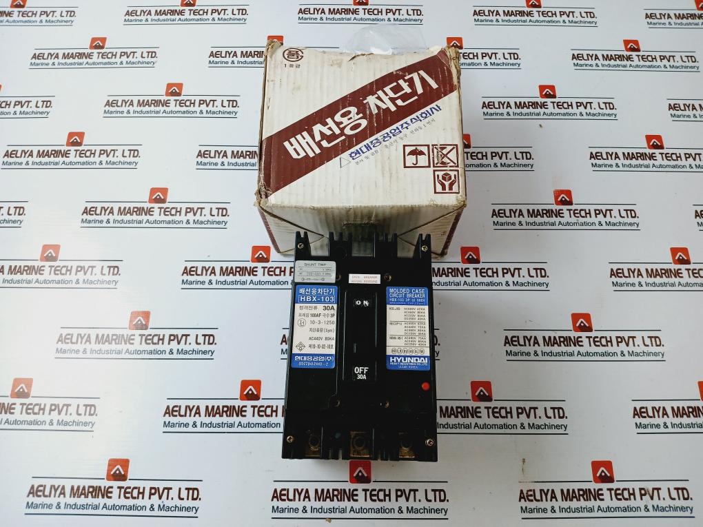 Hyundai Hbx-103 3 Pole Molded Case Circuit Breaker 30A Ac200-480V 60Hz