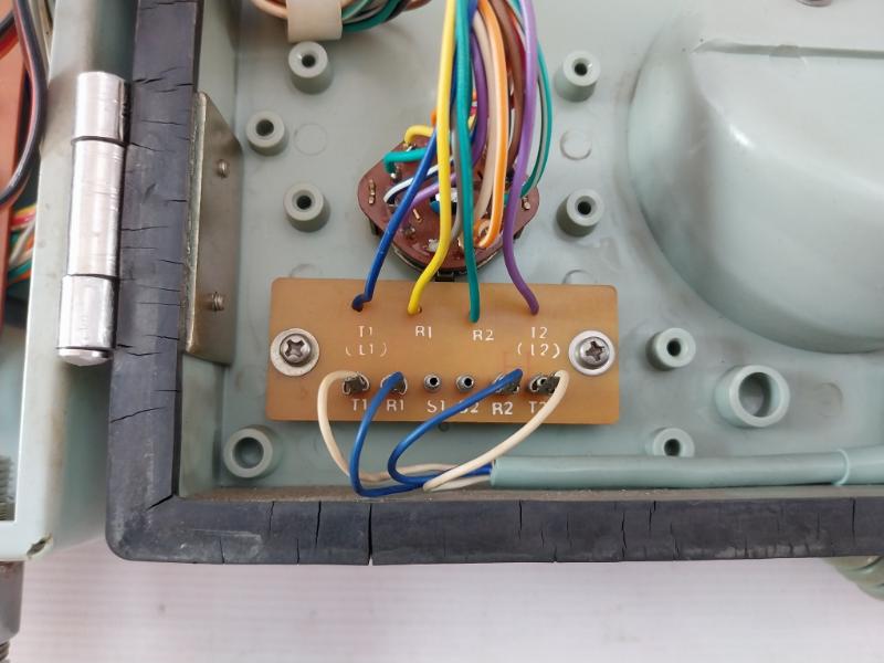 Hyundai Hcw-300A Wall-mounted Marine Wall Type Telephone Pabx In4002 Rev B