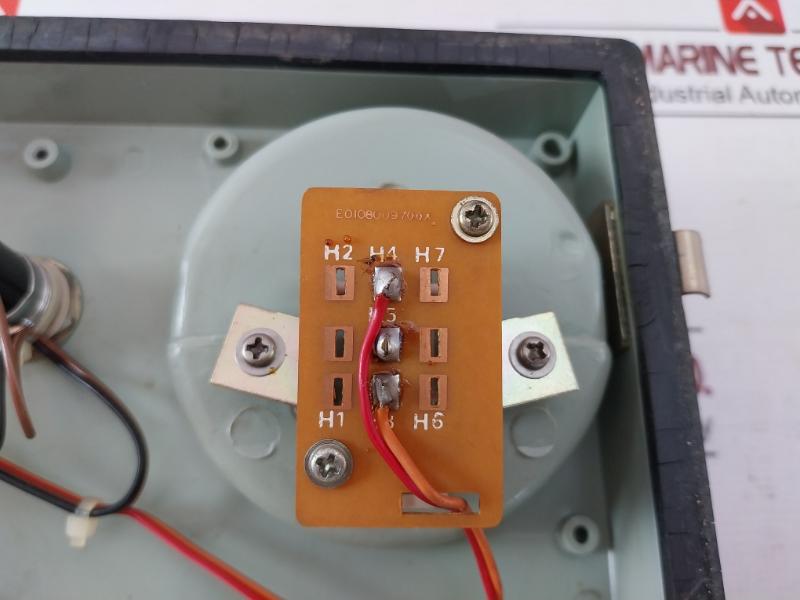 Hyundai Hcw-300A Wall-mounted Marine Wall Type Telephone Pabx In4002 Rev B