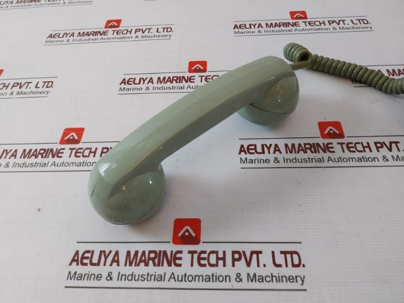 Hyundai Hcw-300A Wall-mounted Marine Wall Type Telephone Pabx In4002 Rev B