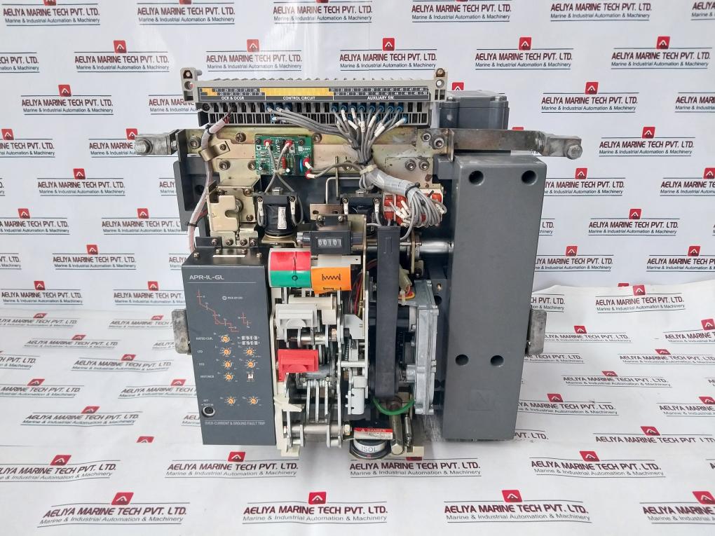 Hyundai Hian 06 Air Circuit Breaker 4 Pole 630A