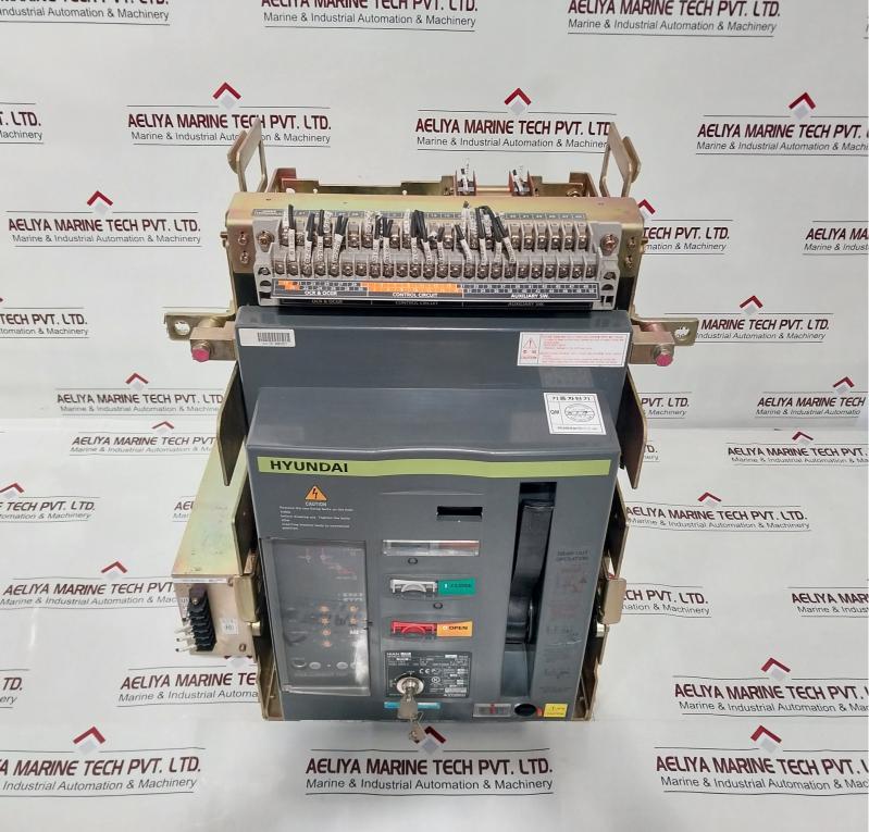 Hyundai Hian 08 Air Circuit Breaker 800A