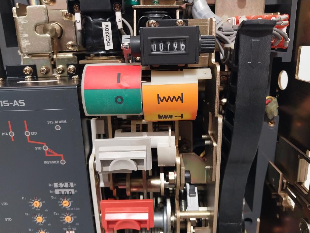 Hyundai Hian 08 Air Circuit Breaker 800A