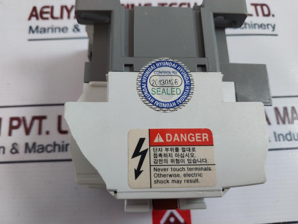 Hyundai Himc 12 Magnetic Contactor 20A 750V