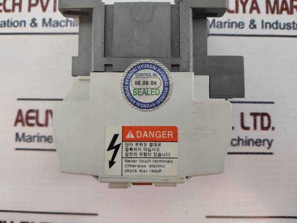 Hyundai Himc 22 Magnetic Contactor Hg02001-1004A 200-220V 50/60Hz