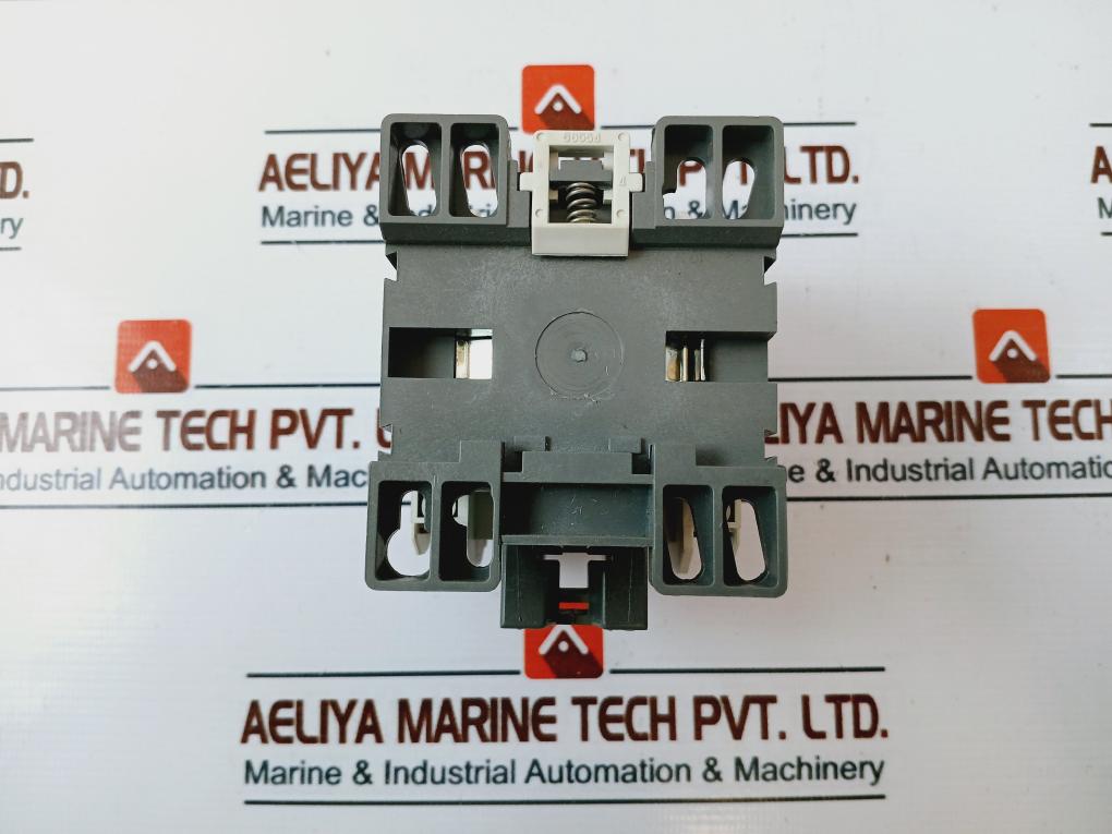 Hyundai Himc 32 Magnetic Contactor 50A 750V/1000V~ 6Kv~