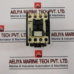 Hyundai Hmx 31 Control Relay