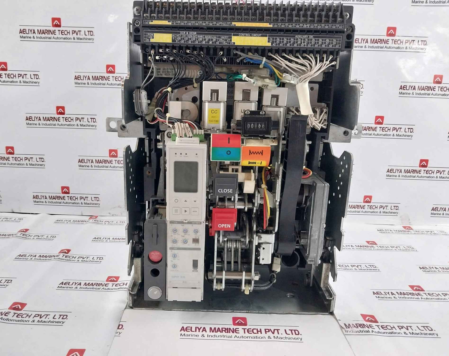 Hyundai Uan16A3B M1C1S168J 3-pole Air Circuit Breaker Afagamaqaxv4