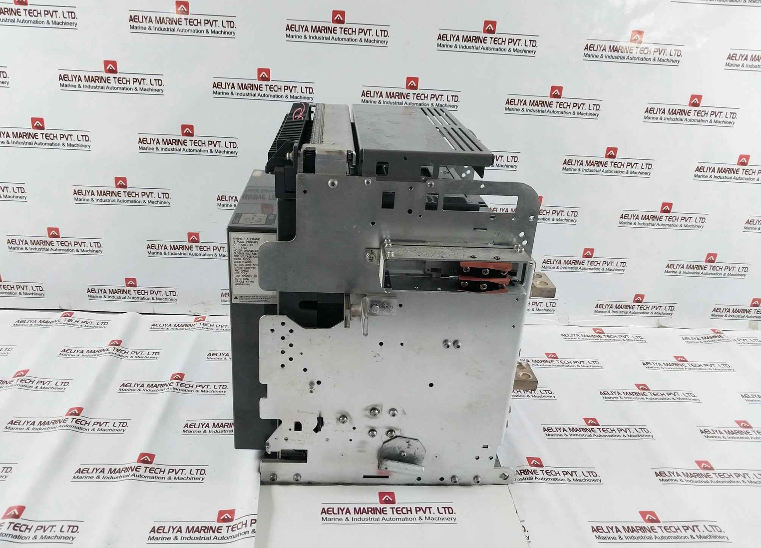 Hyundai Uan16A3B M1C1S168J 3-pole Air Circuit Breaker Afagamaqaxv4