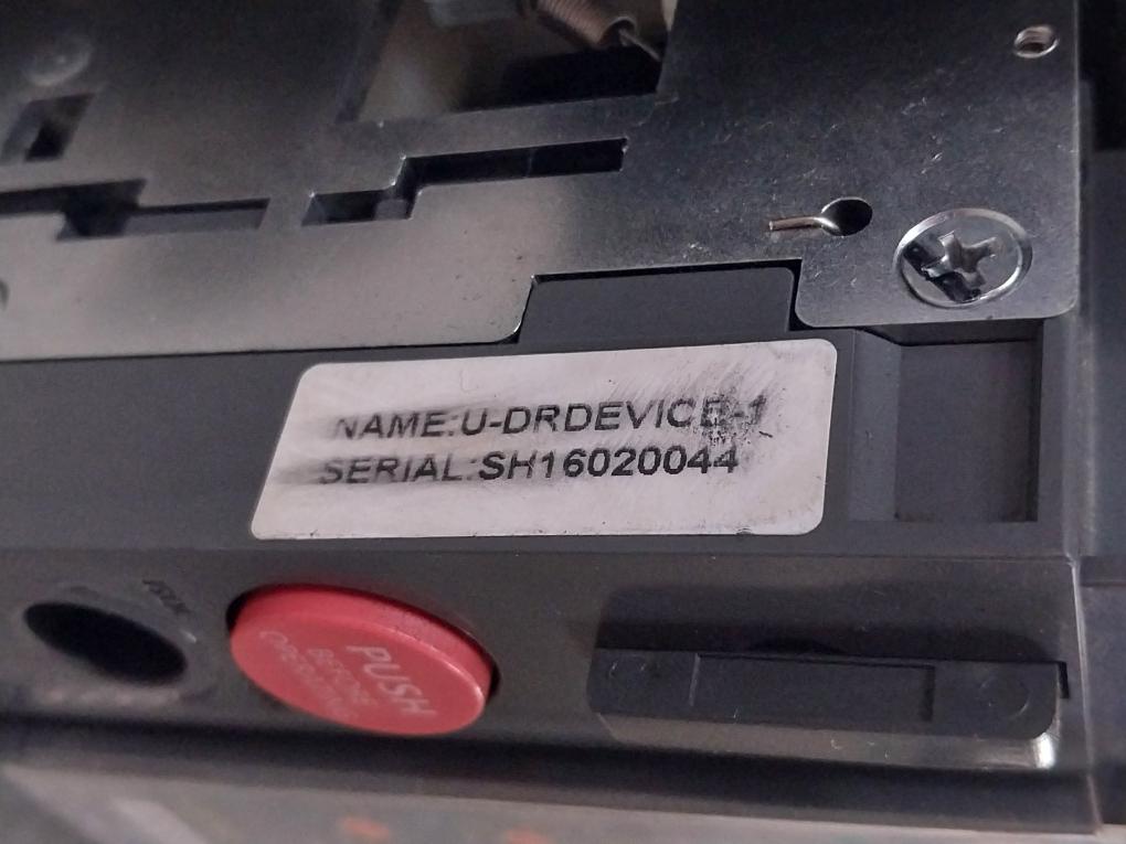 Hyundai Uan16A3B M1C1S168T 3-pole Air Circuit Breaker 12Kv 1000V 50/60Hz