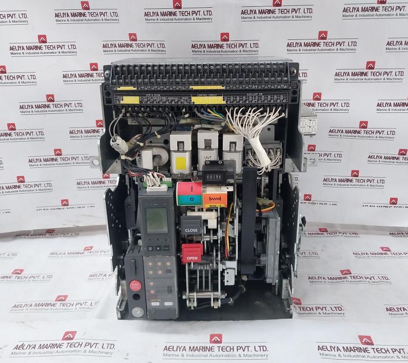 Hyundai Uan16A3B M1C1S168T 3-pole Air Circuit Breaker 12Kv 1000V 50/60Hz