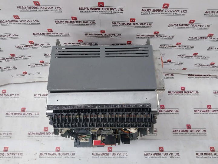 Hyundai Uan16A3B M1C1S168T 3-pole Air Circuit Breaker 12Kv 1000V 50/60Hz