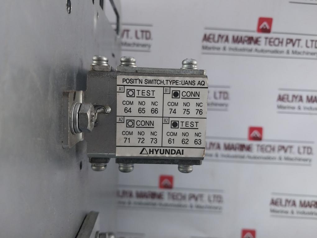 Hyundai Uan16A3B M1C1S168T 3-pole Air Circuit Breaker 12Kv 1000V 50/60Hz