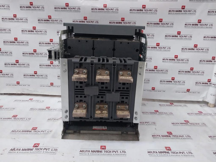 Hyundai Uan16A3B M1C1S168T 3-pole Air Circuit Breaker 12Kv 1000V 50/60Hz