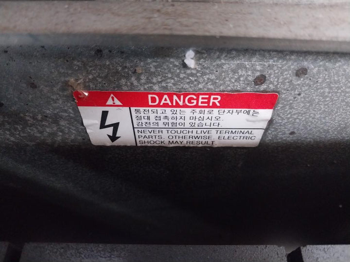 Hyundai Uan16A3B M1C1S168T 3-pole Air Circuit Breaker 12Kv 1000V 50/60Hz