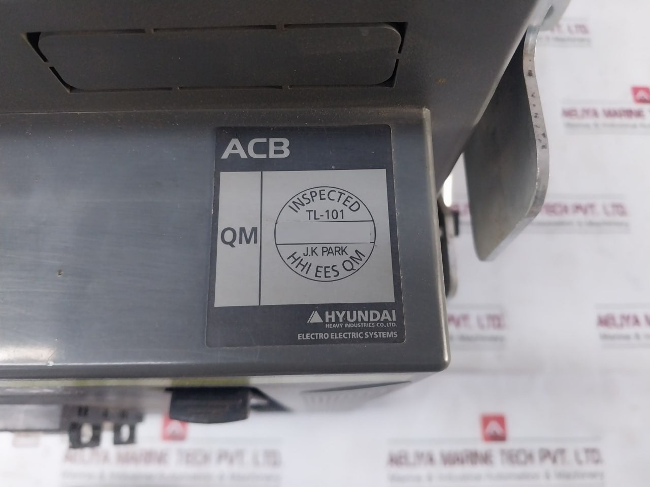 Hyundai Uan16A3B M1C1S168T 3-pole Air Circuit Breaker 12Kv 1000V 50/60Hz