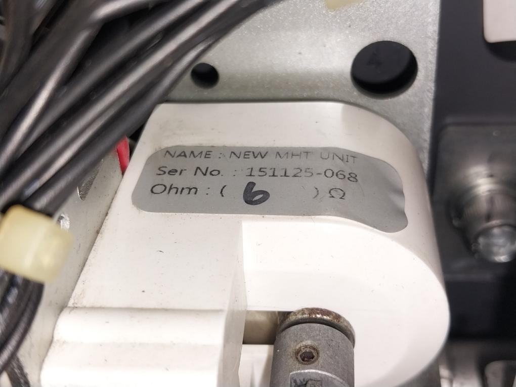 Hyundai Uan16A3B M1C1S168T 3-pole Air Circuit Breaker 12Kv 1000V 50/60Hz