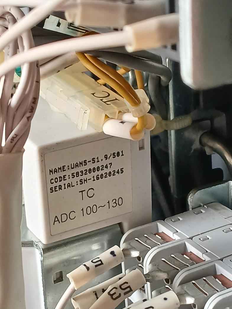Hyundai Uan50C3C M1C1S168S Acb Air Circuit Breaker 3P 100% Icu 1000V 50/60 Hz