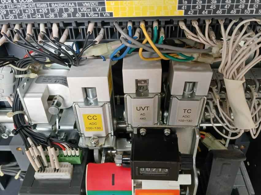 Hyundai Uan50C3C M1C1S168S Acb Air Circuit Breaker 3P 100% Icu 1000V 50/60 Hz