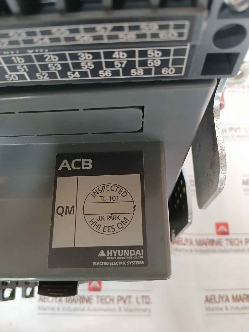 Hyundai Uan50C3C M1C1S168S Acb Air Circuit Breaker 3P 100% Icu 1000V 50/60 Hz