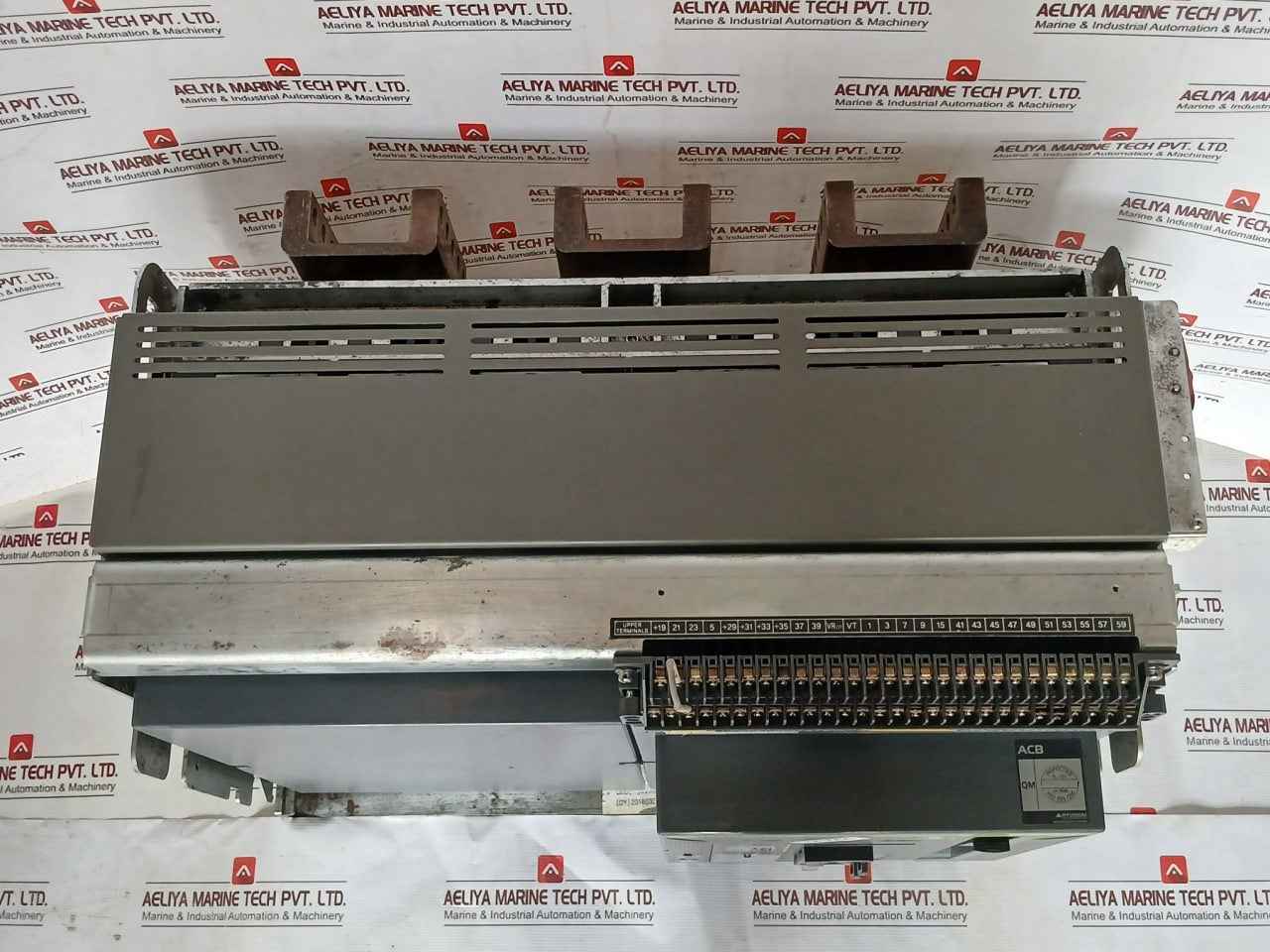 Hyundai Uan50C3C M1C1S168S Acb Air Circuit Breaker 3P 100% Icu 1000V 50/60 Hz