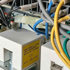 Hyundai Uan50C3C M1C1S168S Acb Air Circuit Breaker 3P 100% Icu 1000V 50/60 Hz