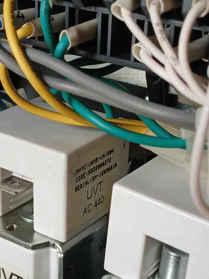 Hyundai Uan50C3C M1C1S168S Acb Air Circuit Breaker 3P 100% Icu 1000V 50/60 Hz