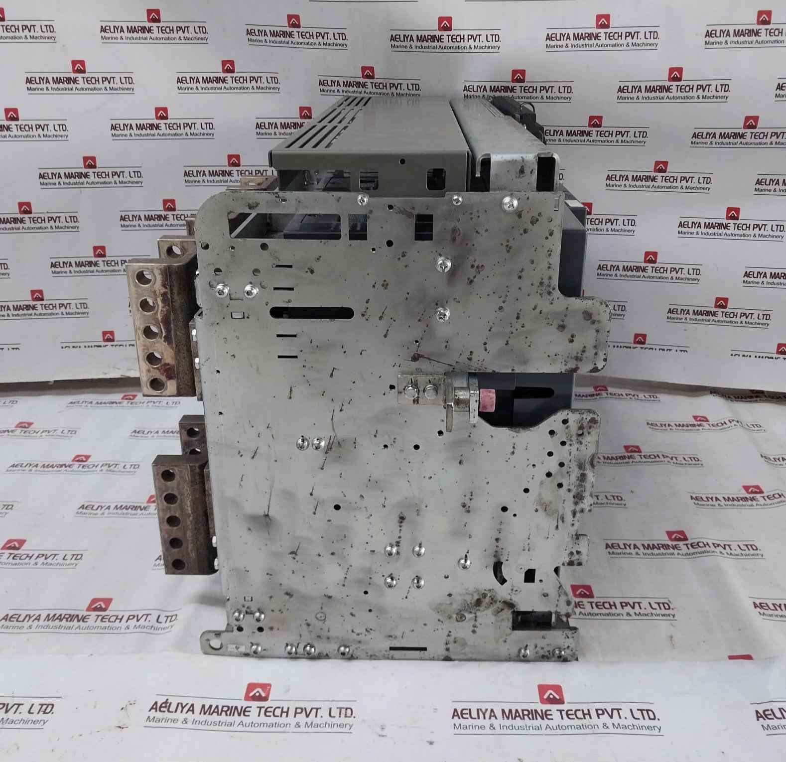 Hyundai Uan50C3C M1C1S168S Air Circuit Breaker 3-pole 50/60Hz 1000V 5000A