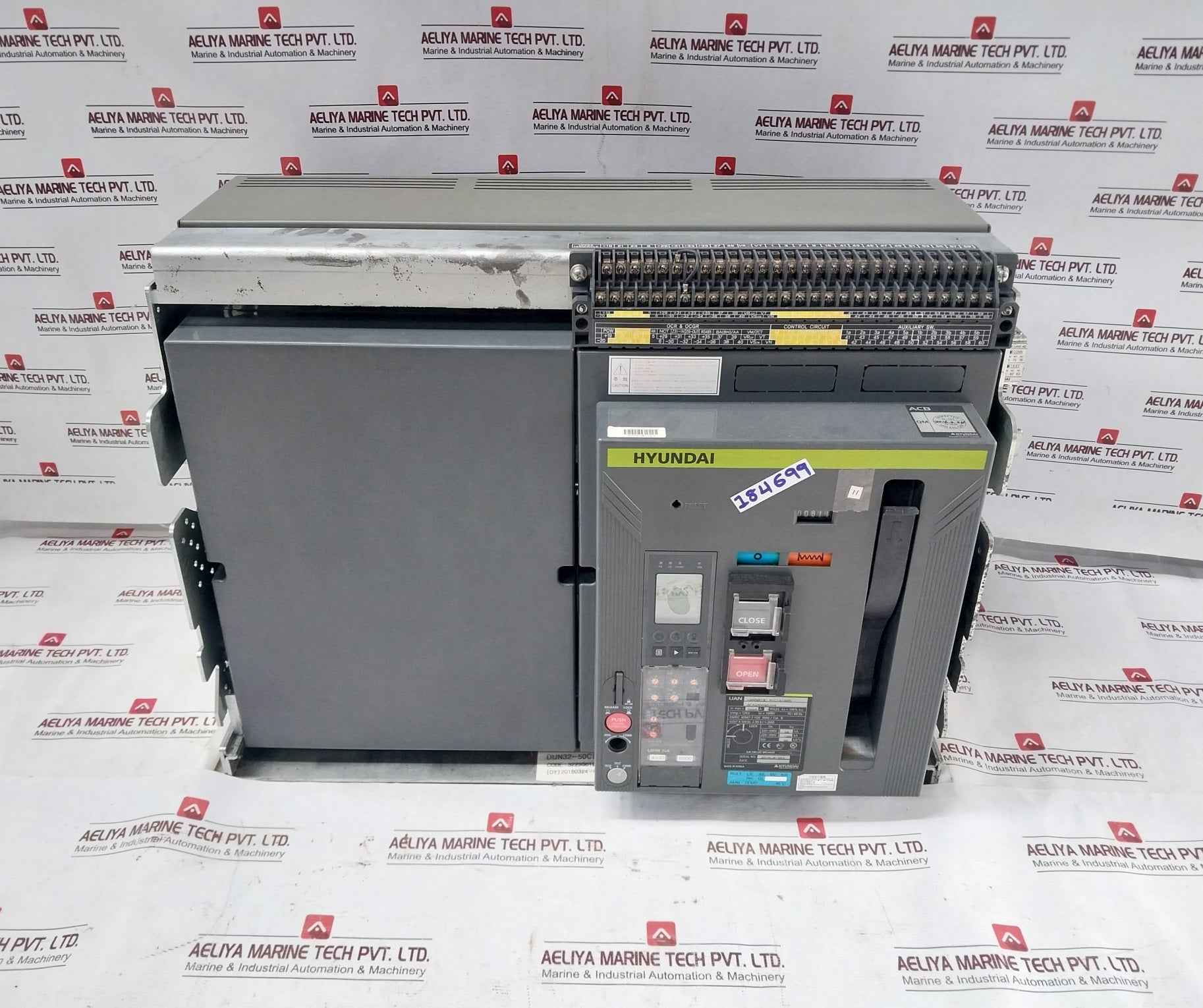 Hyundai Uan50C3C M1C1S168S Air Circuit Breaker 5000A 3-pole 1000V