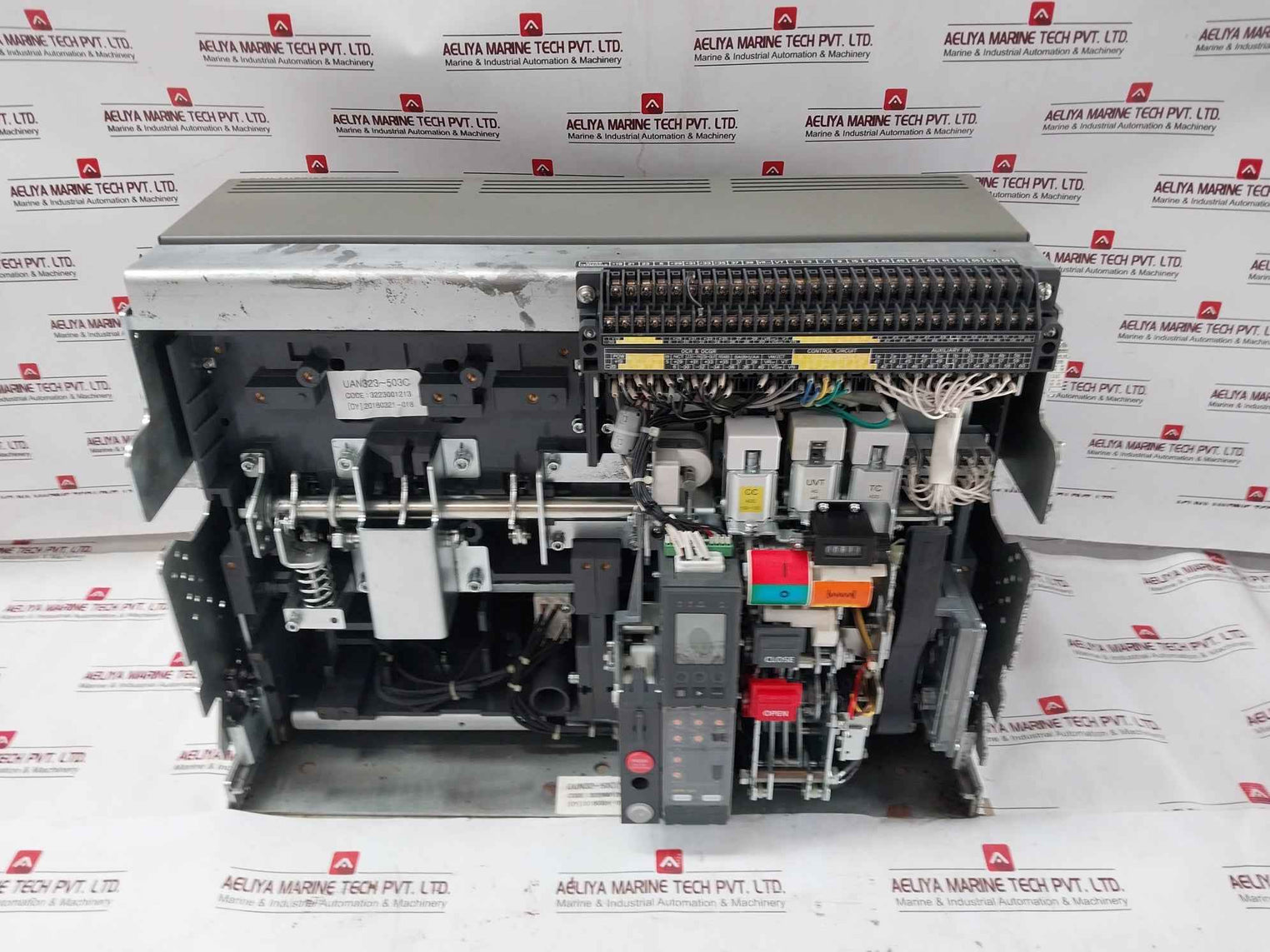 Hyundai Uan50C3C M1C1S168S Air Circuit Breaker 5000A 3-pole 1000V