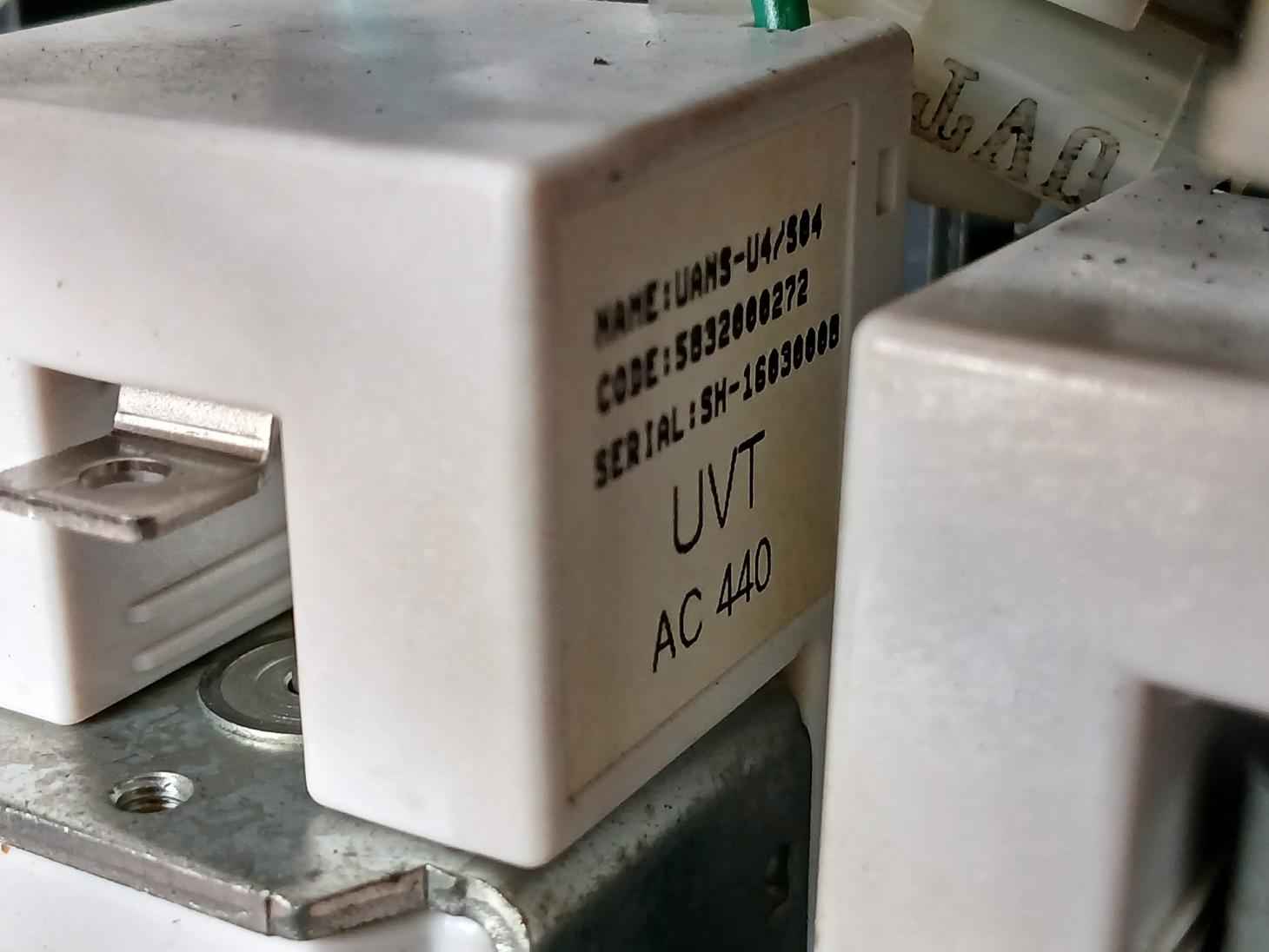 Hyundai Uan50C3C M1C1S168S Air Circuit Breaker Acb 3 Poles 1000V 50/60 Hz