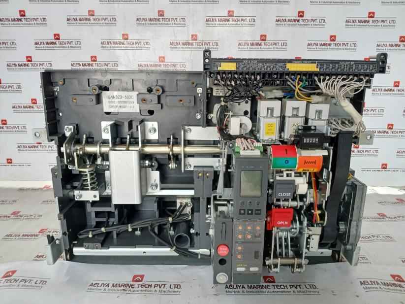 Hyundai Uan50C3C M1C1S168S Air Circuit Breaker Acb 3 Poles 1000V 50/60 Hz