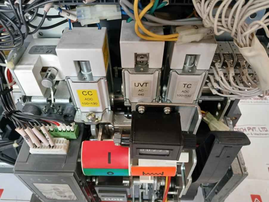 Hyundai Uan50C3C M1C1S168S Air Circuit Breaker Acb 3 Poles 1000V 50/60 Hz