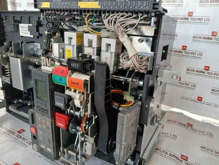Hyundai Uan50C3C M1C1S168S Air Circuit Breaker Acb 3 Poles 1000V 50/60 Hz
