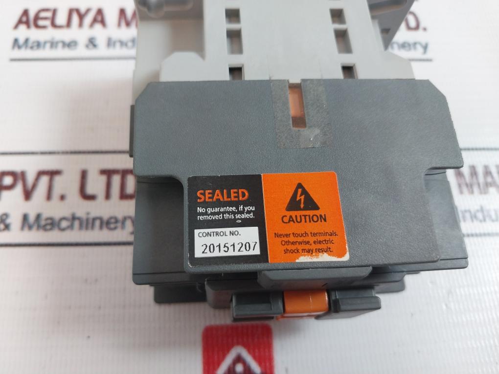 Hyundai Umc 12B Magnetic Contactor, 20A, 750V~, 6Kv