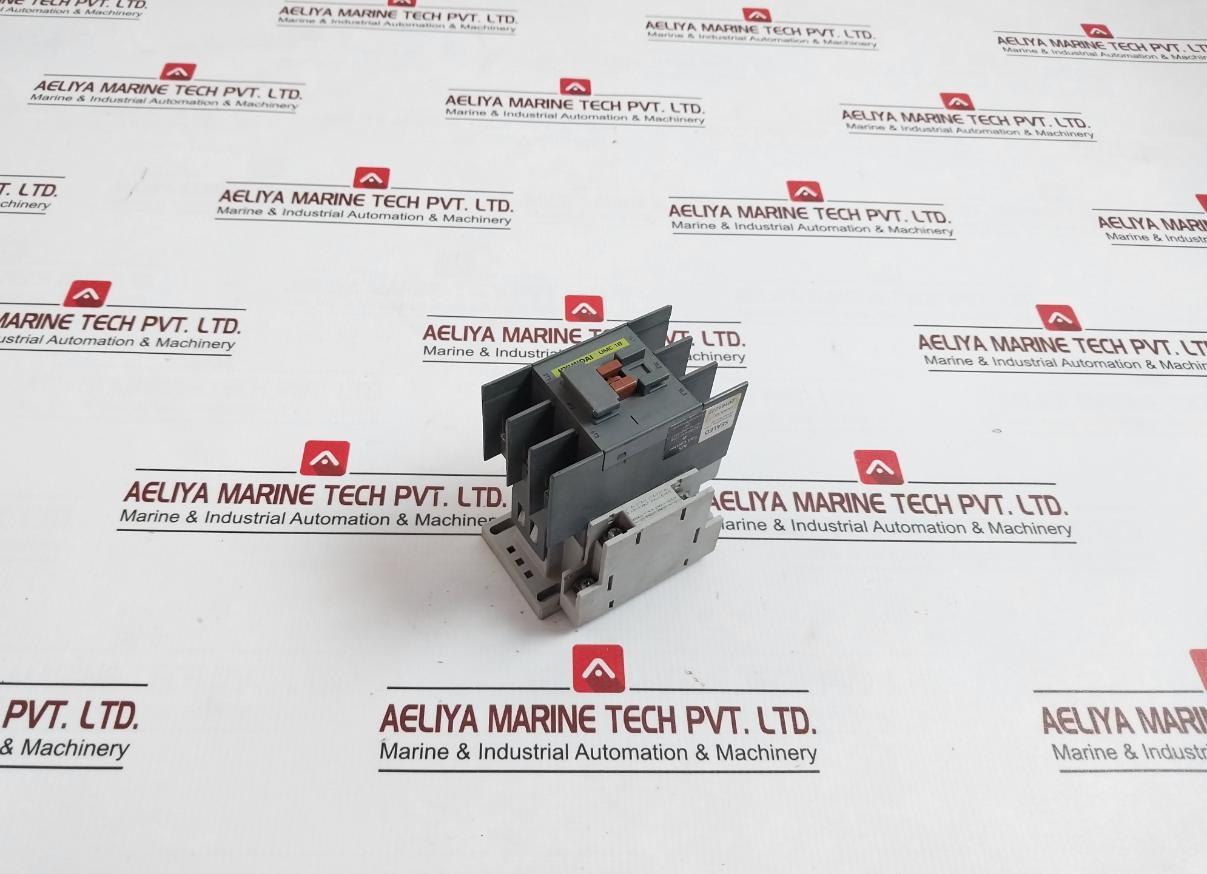 Hyundai Umc 18 Magnetic Contactor 40A K60947-4-1 Ac3-0-0 5060Hz 26Kgf-cm 220V~
