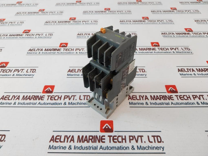 Hyundai Umc 22B Magnetic Contactor With Auxiliary Contact Block 32A