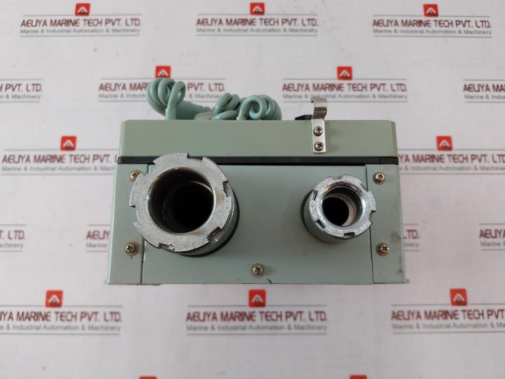 Hyundai Wall E0108009700X Marine Pabx Wall Telephone Rev B Hei Cb-001,Hei Ct-002