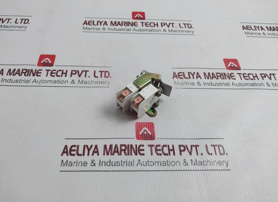 Hyundai Hats-ac3 Auxiliary Switch 3A 1B