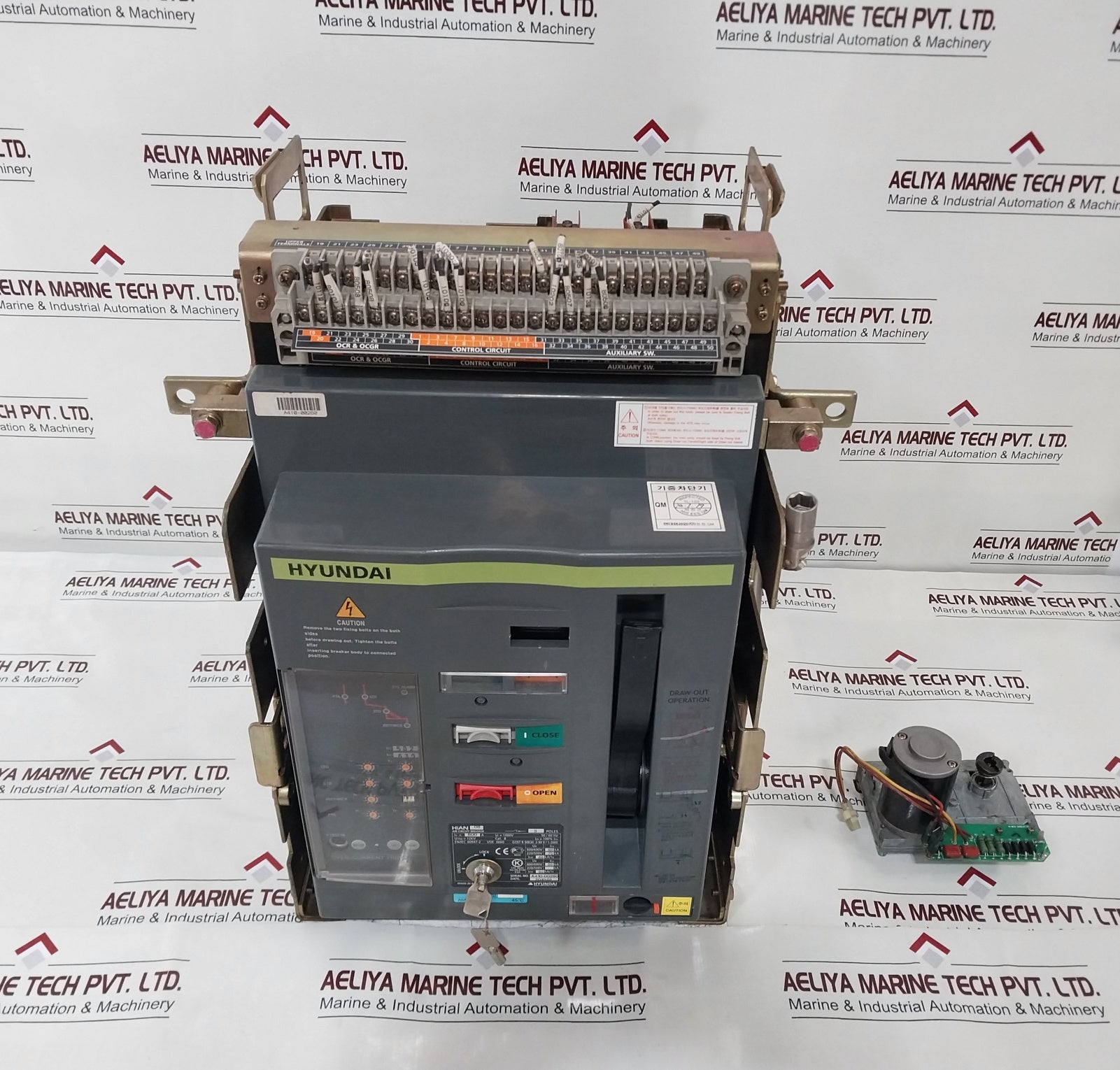 Hyundai Hian 08 Air Circuit Breaker