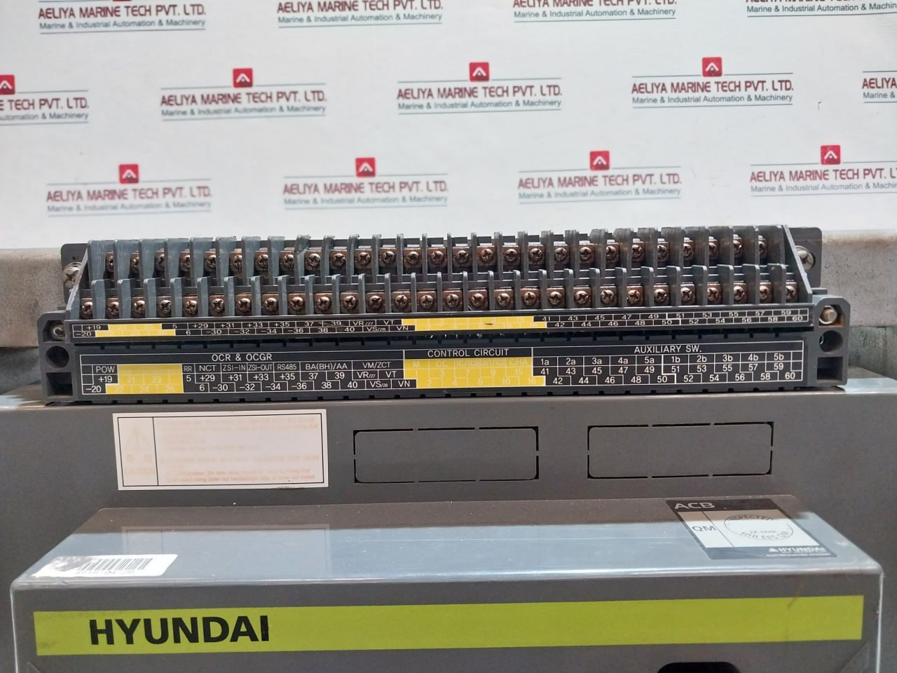 Hyundai Uan32b3a M2c2s268p Air Circuit Breaker