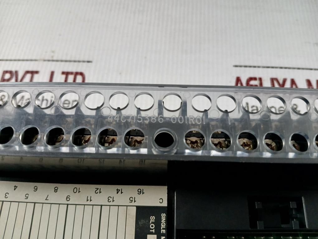 I/O Terminal Block Ic670Chs101A Ge Fanuc