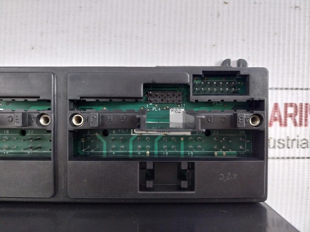 Ic670Chs101C Ge Fanuc Input/Output Base Barrier Style Terminal