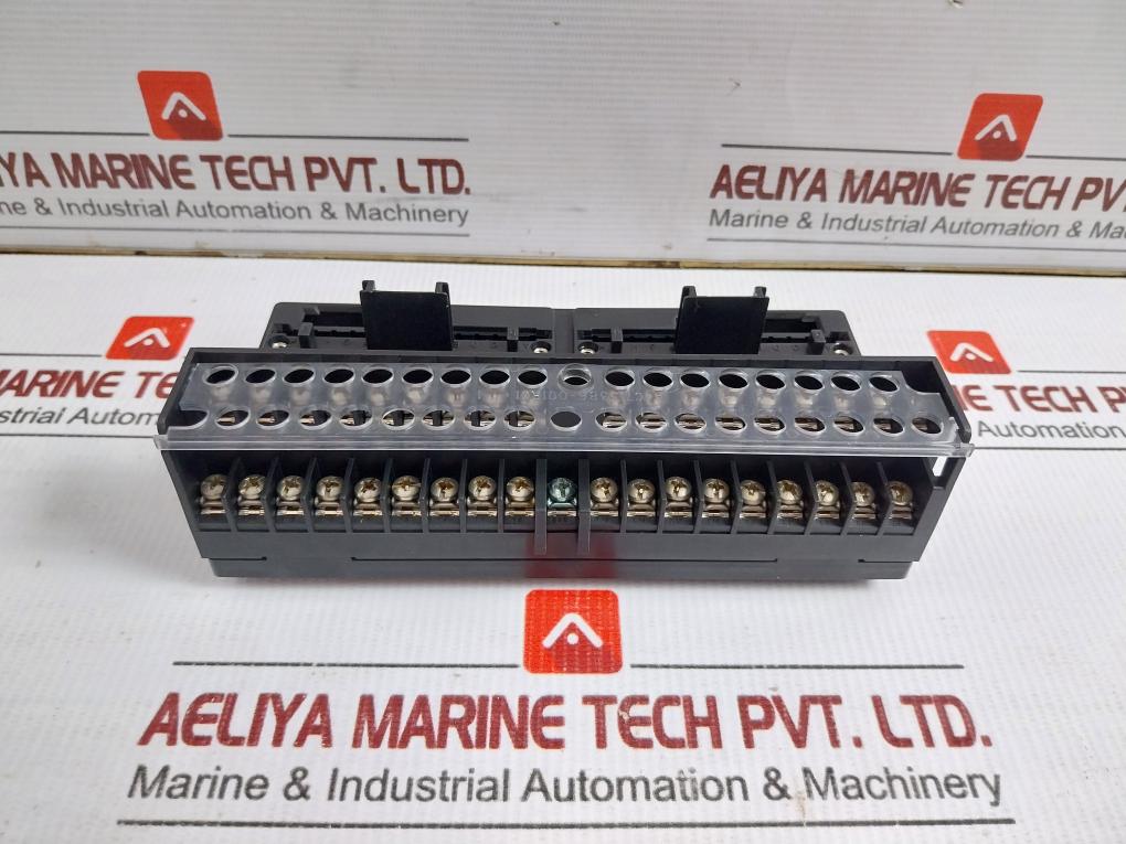 Ic670Chs101C Ge Fanuc Input/Output Base Barrier Style Terminal