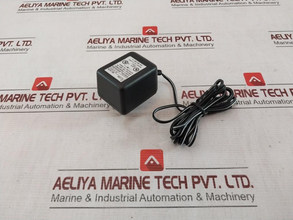 Icom Bc-147A Ac Adapter Dc 12V 200Ma E140898 35-12-200C 120V 60Hz 6W