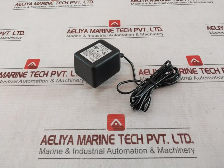 Icom Bc-147A Ac Adapter Dc 12V 200Ma E140898 35-12-200C 120V 60Hz 6W