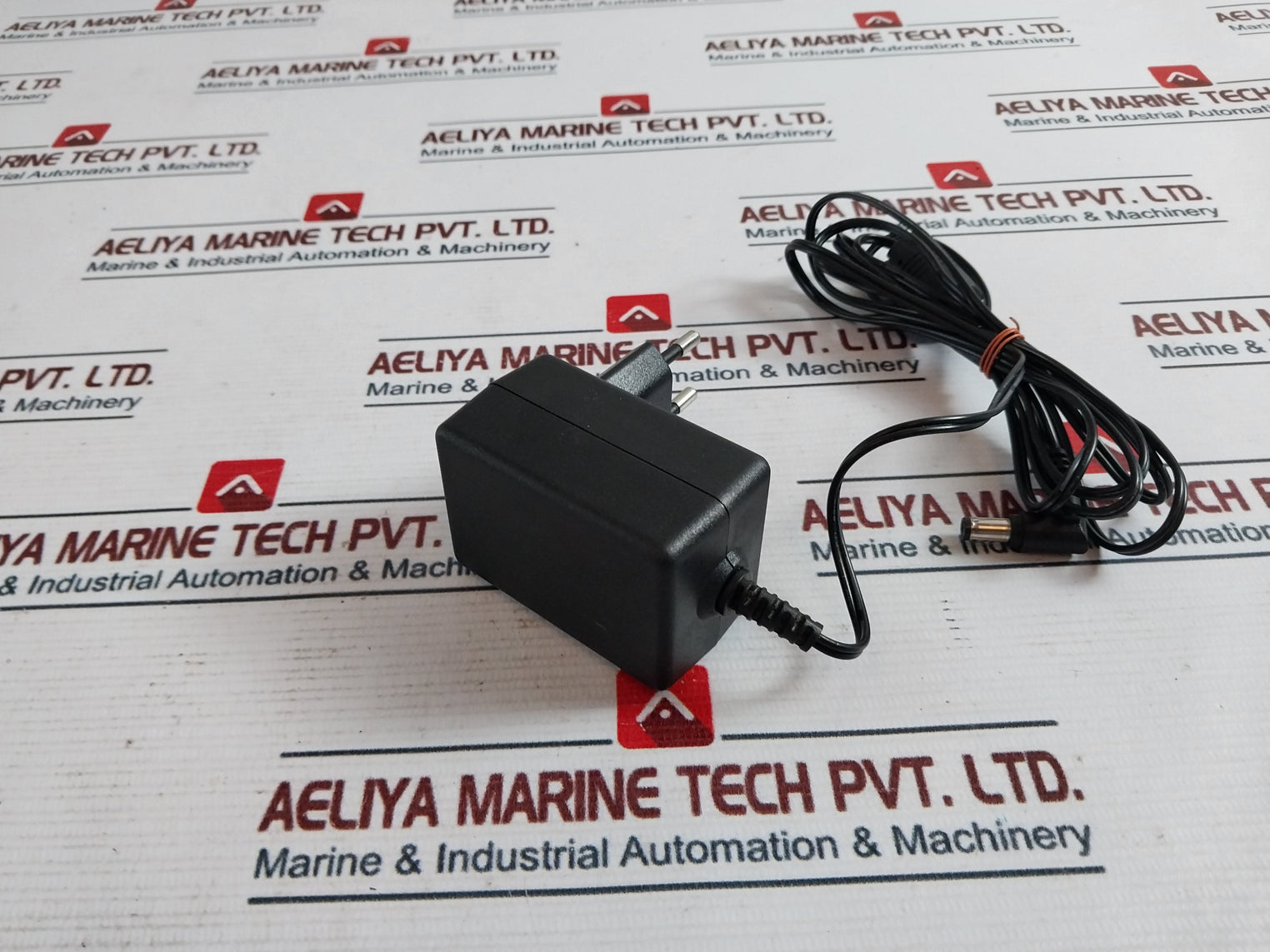 Icom Bc-213 Battery Charger For Walkie Talkie Dys612-120100V-k