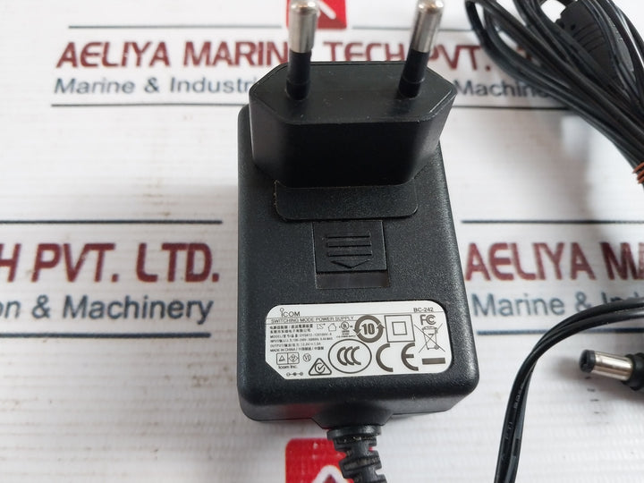 Icom Bc-213 Battery Charger For Walkie Talkie Dys612-120100V-k
