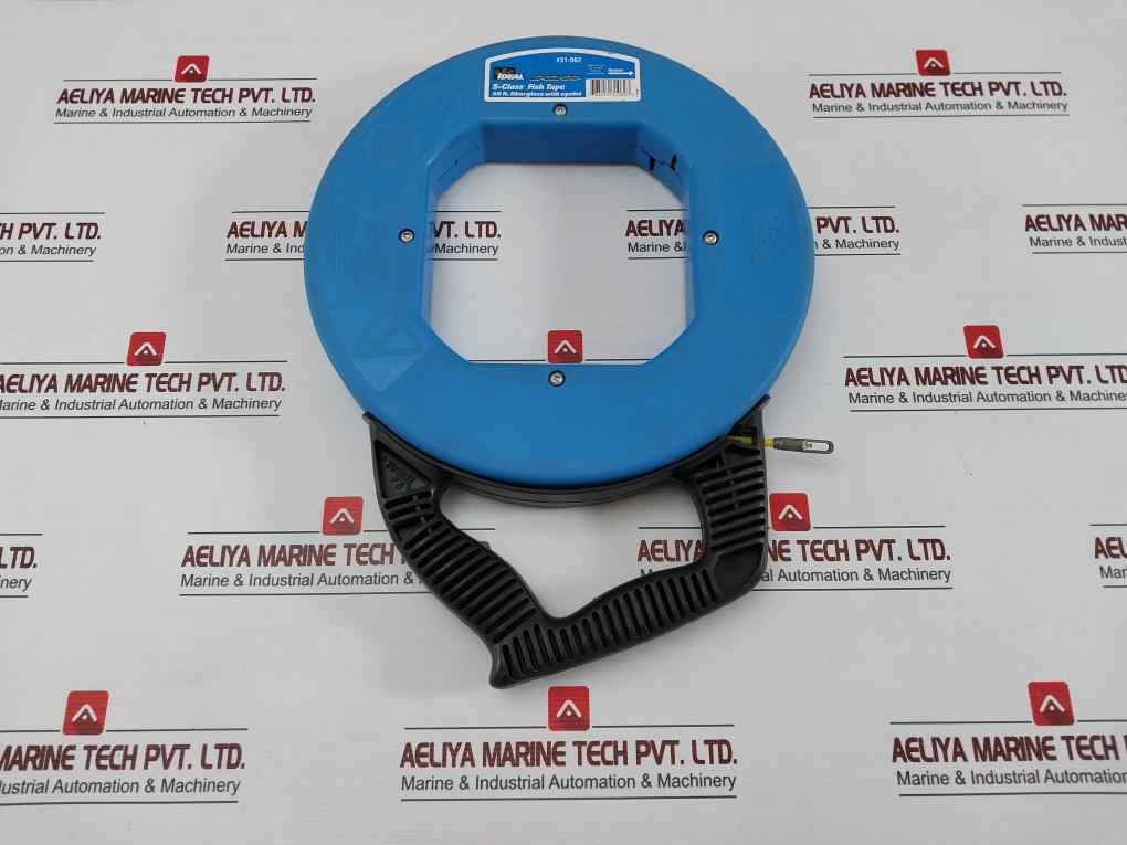 Ideal 31-062 S-class Fiberglass Fish Tape With Eyelet