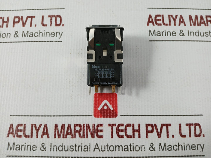 Idec-Micro-Command-&-Controls-Light-Ac220v-2a-Mcm23h-M20-4